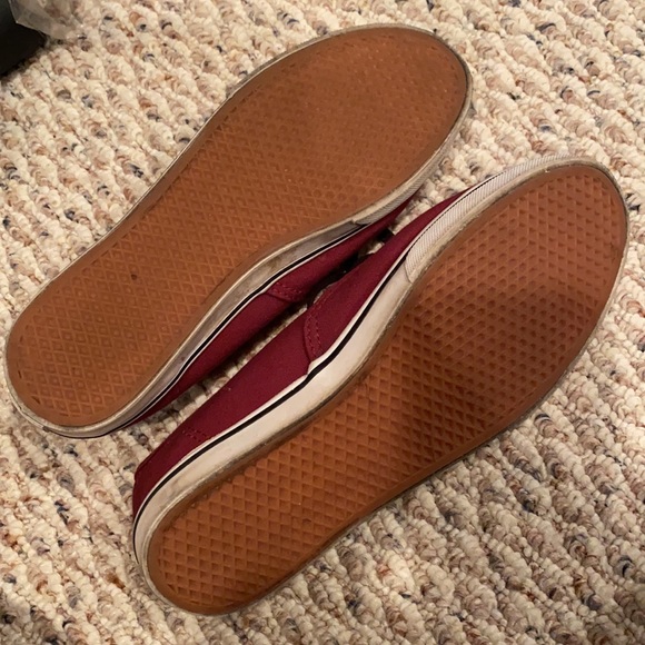 Vans - Picture 6 of 8